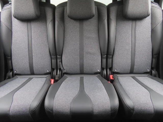 Peugeot 5008  1.5 BlueHDi 