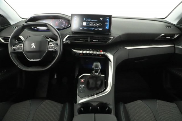 Peugeot 3008  1.2 PureTech Allure