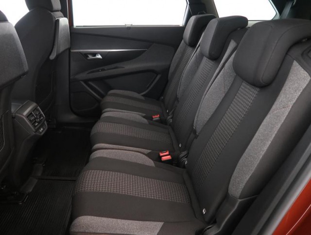 Peugeot 5008  PureTech 130 Active Pack