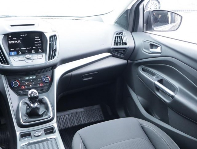 Ford Kuga  1.5 EcoBoost Titanium