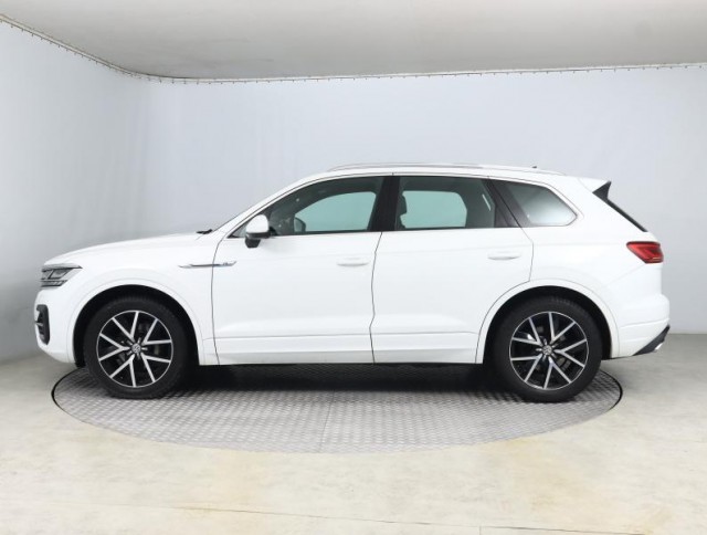 Volkswagen Touareg  3.0 TDI R-Line