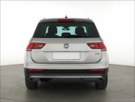 Volkswagen Tiguan  2.0 TSI 