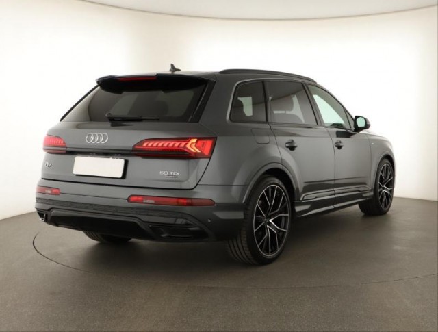 Audi Q7  50 TDI S-Line