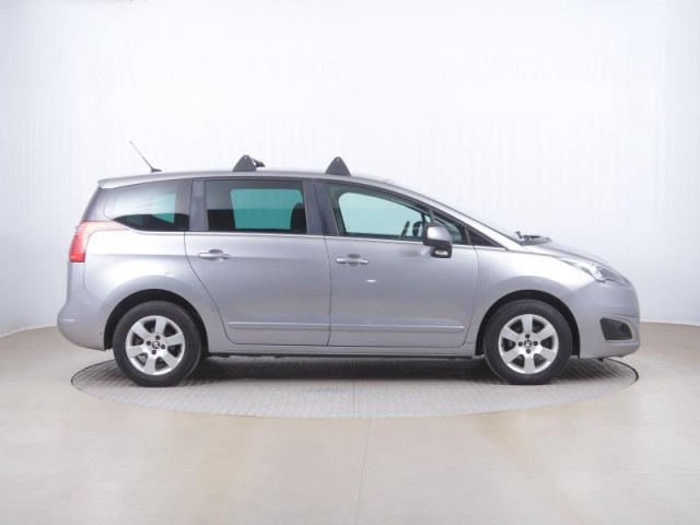 Peugeot 5008  1.6 HDi 