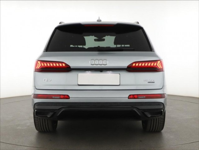 Audi Q7  50 TDI S-Line