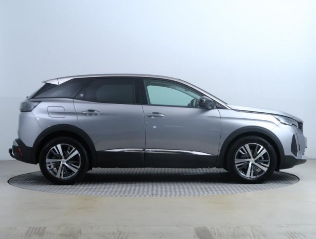 Peugeot 3008  1.2 PureTech Allure