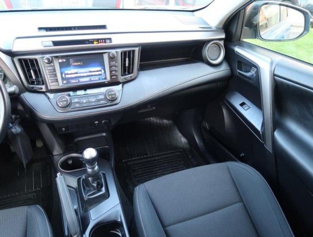 Toyota RAV 4  2.0 D-4D 