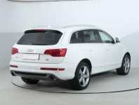 Audi Q7  3.0 TDI 