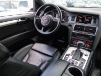 Audi Q7  3.0 TDI 