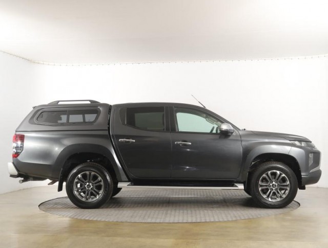 Mitsubishi L200  2.2 DI-D Instyle