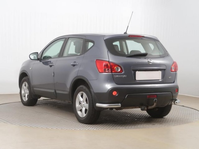 Nissan Qashqai  2.0 dCi 