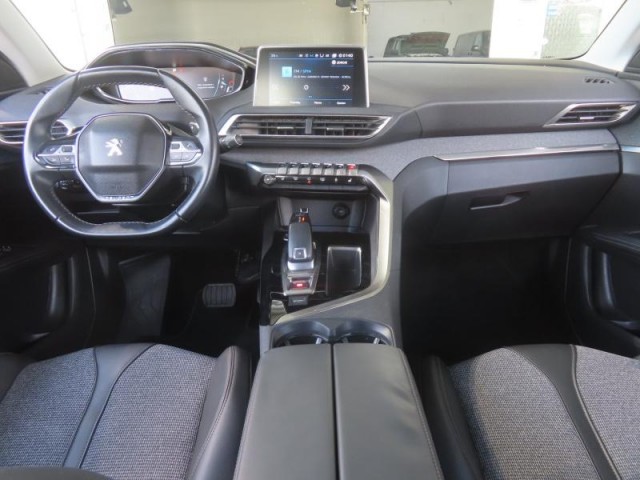 Peugeot 3008  1.2 PureTech 
