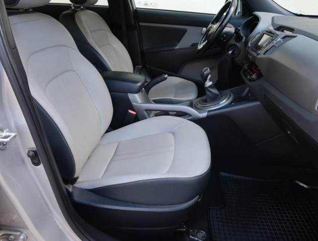 Kia Sportage  1.7 CRDi 