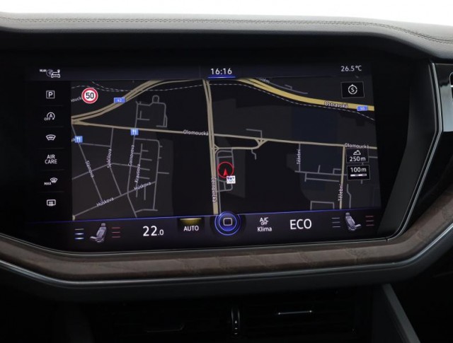 Volkswagen Touareg  3.0 TDI 