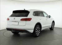 Volkswagen Touareg  3.0 TDI 