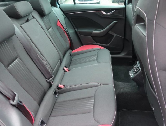 Škoda Kamiq  1.0 TSI Monte Carlo