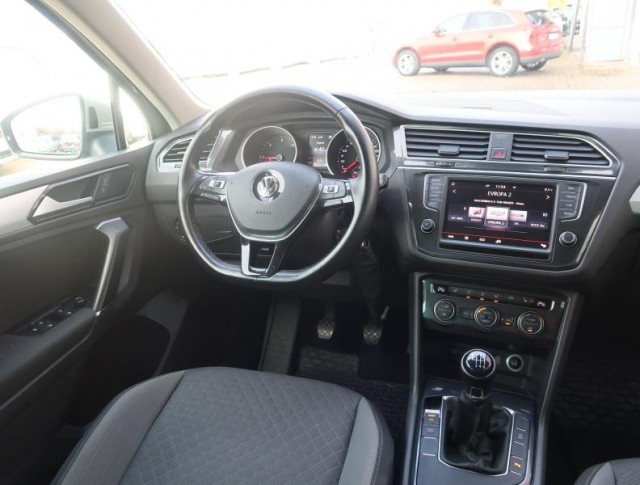 Volkswagen Tiguan  2.0 TDI 