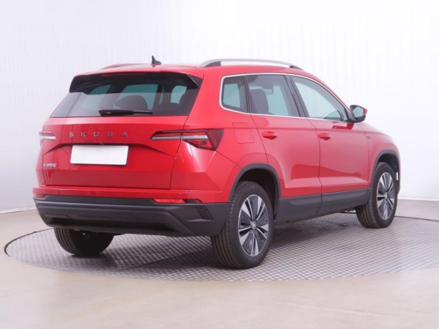 Škoda Karoq  1.5 TSI Drive