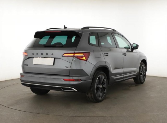 Škoda Karoq  2.0 TSI Sportline