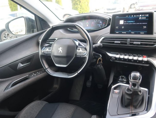 Peugeot 5008  PureTech 130 