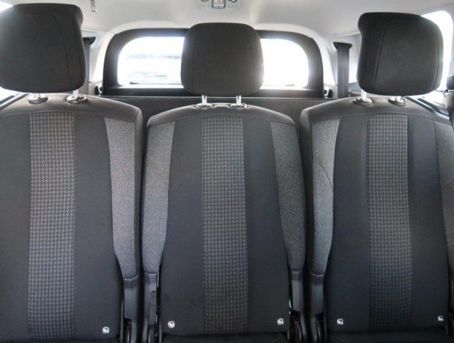 Peugeot 5008  PureTech 130 