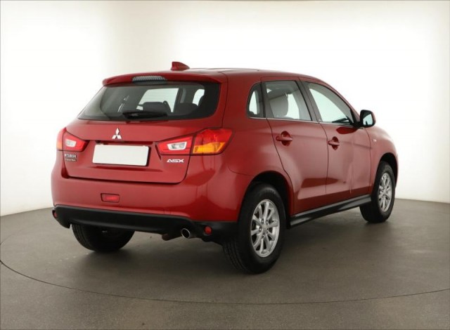 Mitsubishi ASX  1.6 MIVEC 