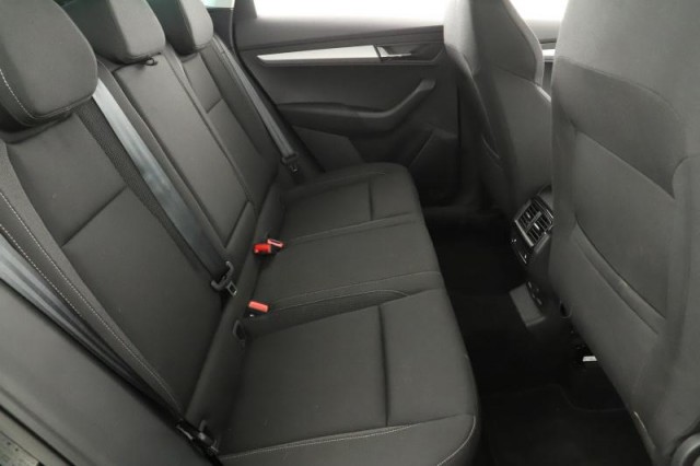 Škoda Karoq  1.0 TSI Drive