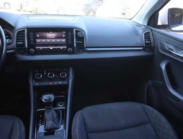 Škoda Karoq  1.0 TSI 