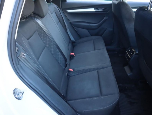 Škoda Karoq  1.0 TSI 