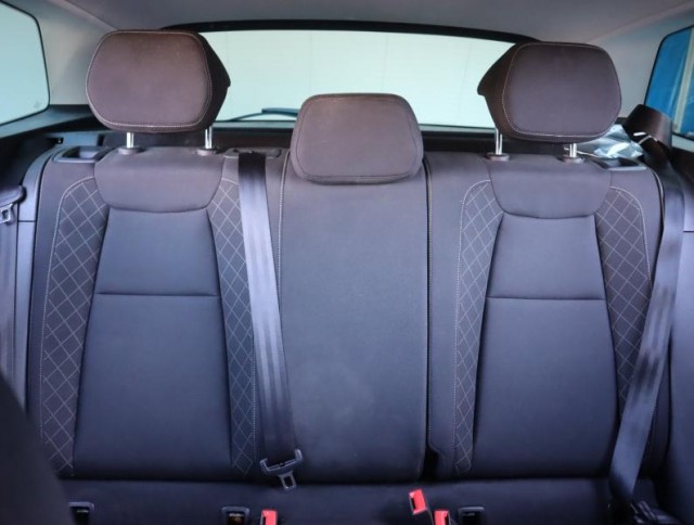 Škoda Karoq  1.0 TSI 