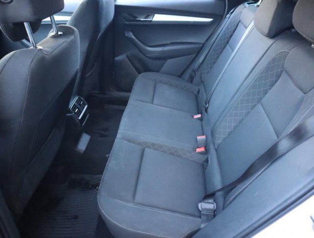 Škoda Karoq  1.0 TSI 