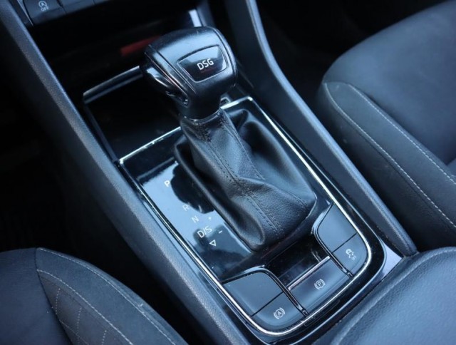 Škoda Karoq  1.0 TSI 