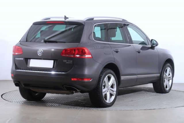 Volkswagen Touareg  3.0 TDI 