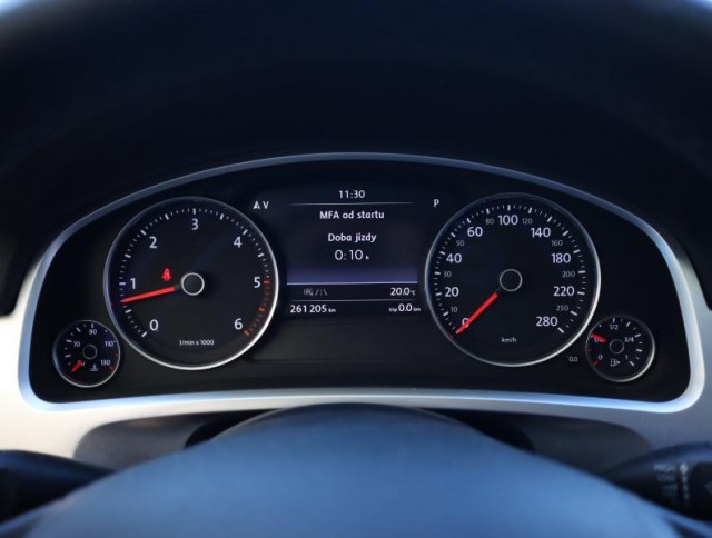 Volkswagen Touareg  3.0 TDI 