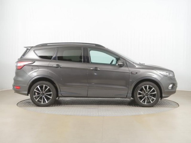 Ford Kuga  1.5 EcoBoost ST-Line