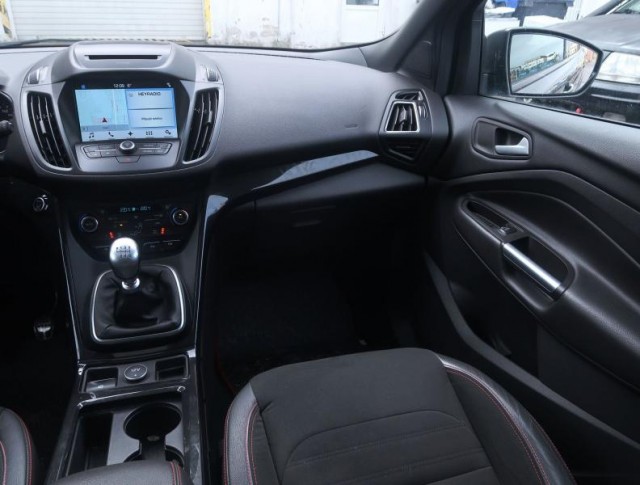 Ford Kuga  1.5 EcoBoost ST-Line