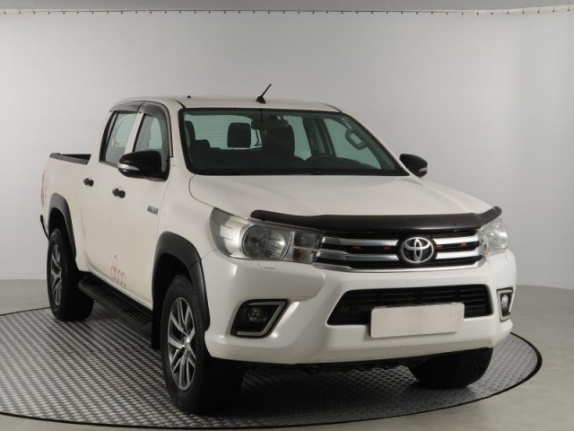 Toyota Hilux  2.4 D-4D 