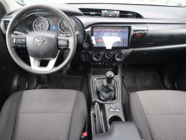 Toyota Hilux  2.4 D-4D 