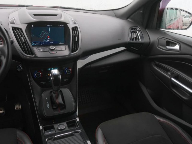 Ford Kuga  2.0 TDCi ST-Line