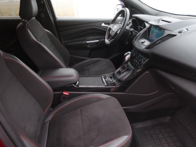 Ford Kuga  2.0 TDCi ST-Line