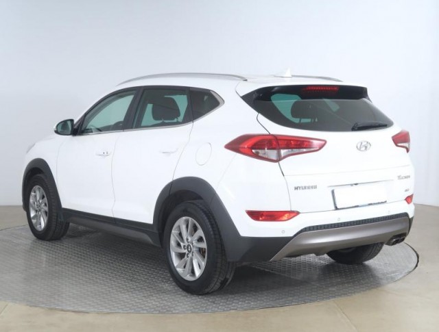 Hyundai Tucson  2.0 CRDi 