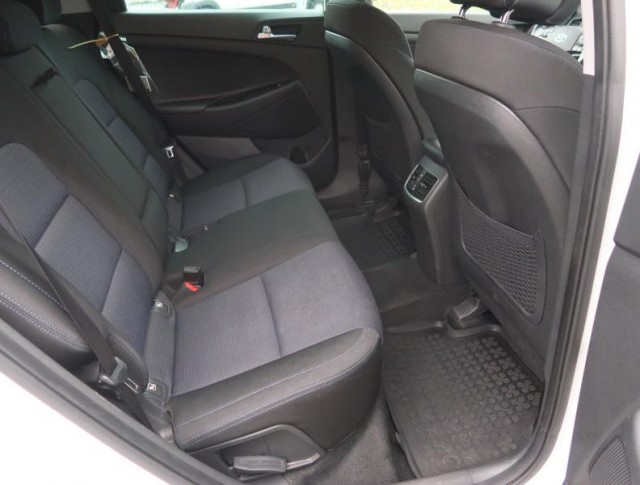 Hyundai Tucson  2.0 CRDi 