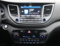 Hyundai Tucson  2.0 CRDi 