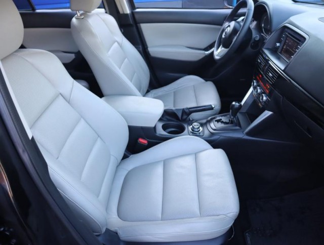 Mazda CX-5  2.2 Skyactiv-D Attraction