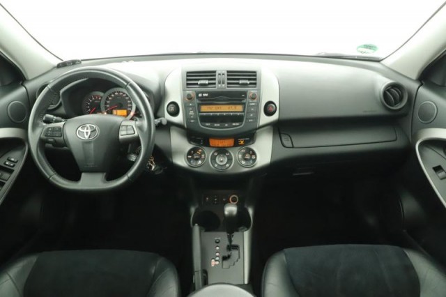 Toyota RAV 4  2.0 VVT-i 