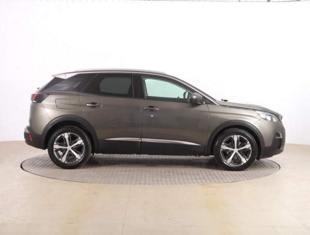Peugeot 3008  1.6 BlueHDi 