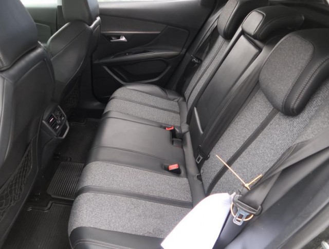 Peugeot 3008  1.6 BlueHDi 