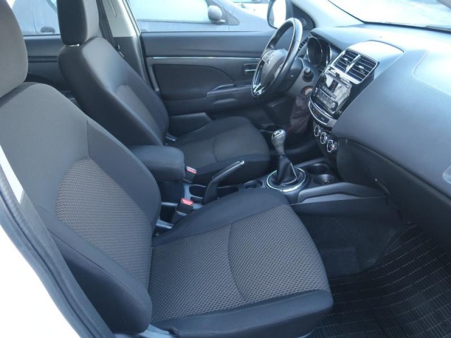Mitsubishi ASX  1.6 MIVEC 