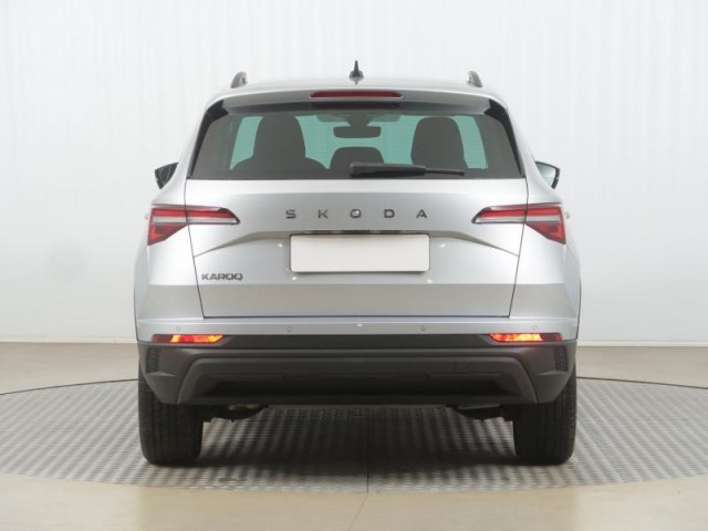 Škoda Karoq  1.5 TSI Fresh