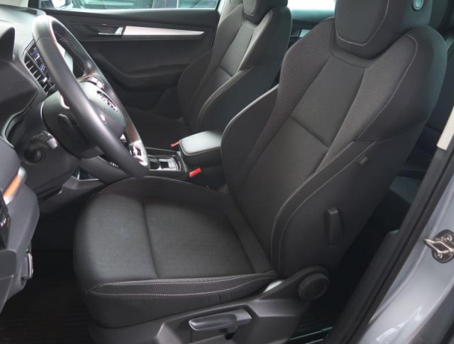 Škoda Karoq  1.5 TSI Fresh